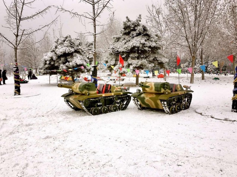 雪地戰(zhàn)車(chē) 雪地戰(zhàn)車(chē)