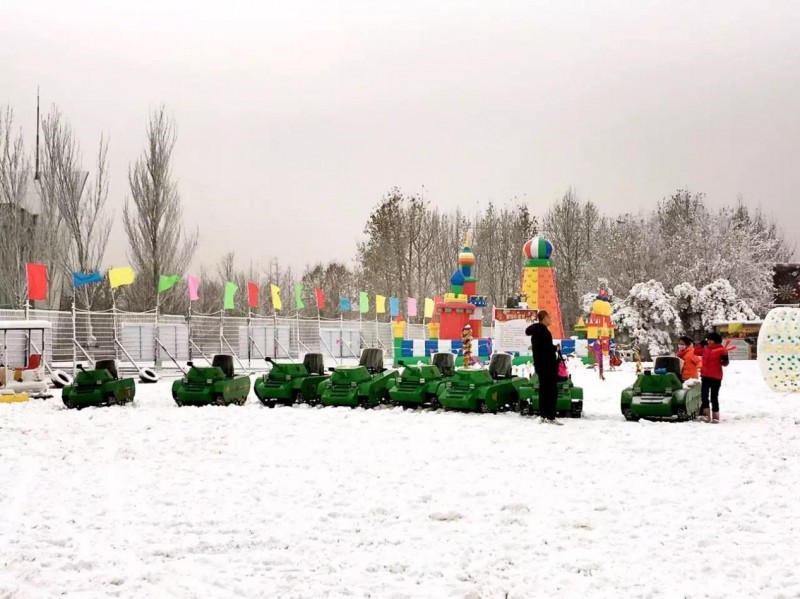 雪地戰(zhàn)車(chē) 雪地戰(zhàn)車(chē)